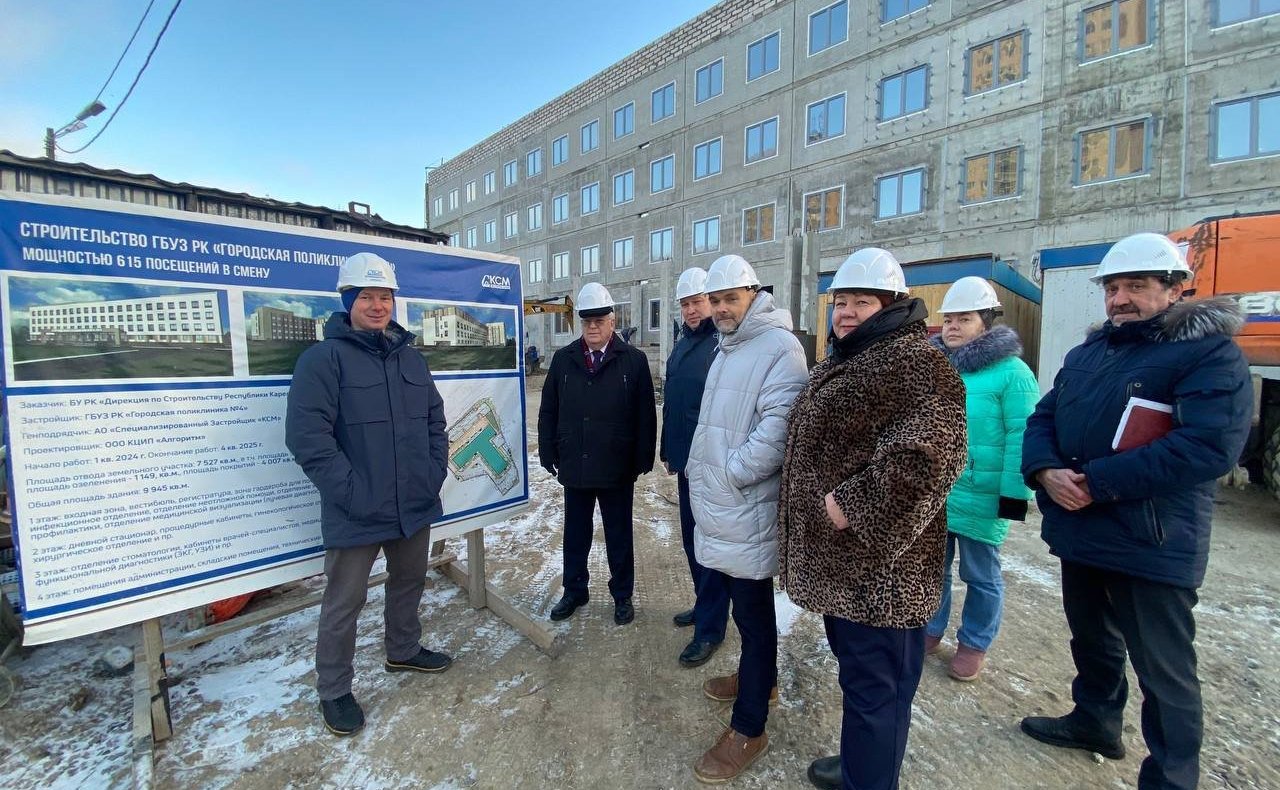 Владимир Чижов в рамках региональной недели проверил ход строительства филиала ГБУЗ РК «Городская поликлиника №4»