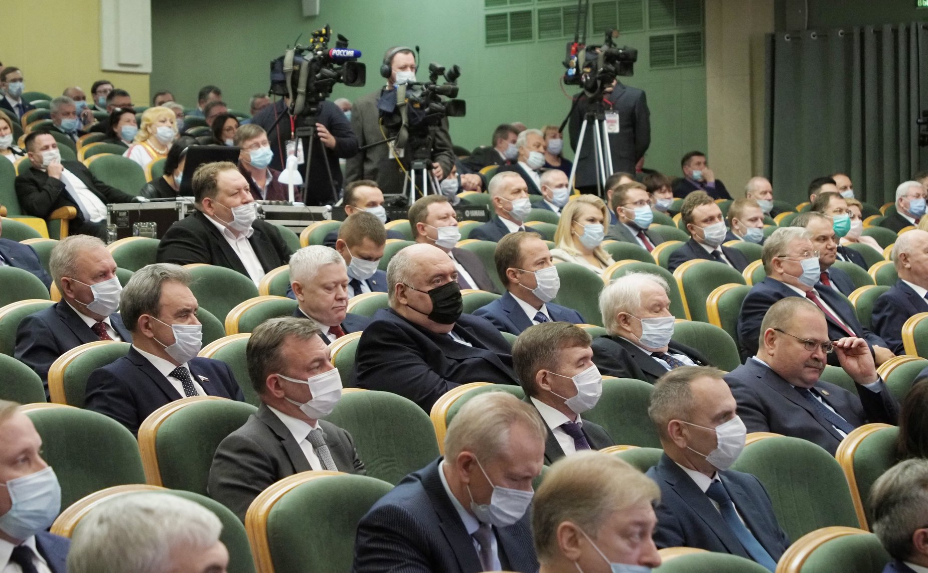 Сергей Аренин поздравил со вступлением в должность главу Республики Мордовия