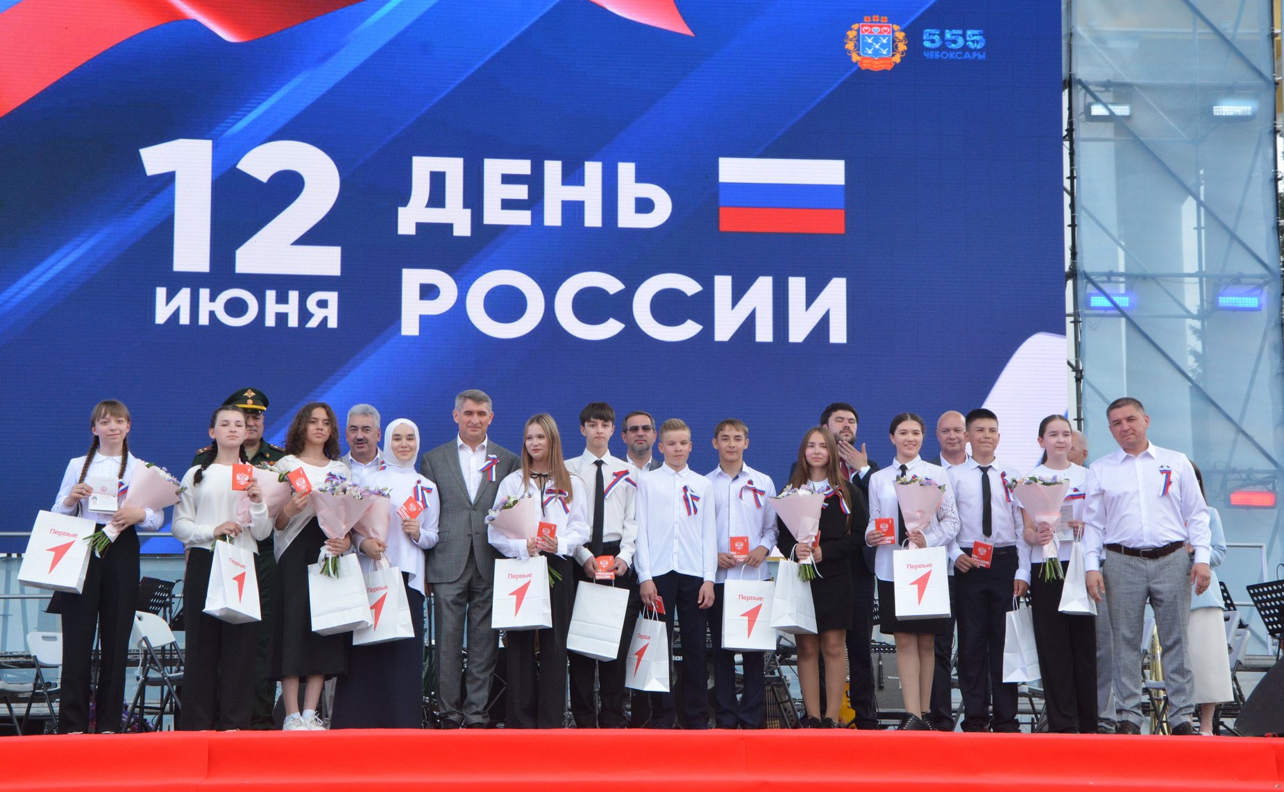 Николай Владимиров поздравил жителей и гостей республики с нашим общим праздником — с Днем России