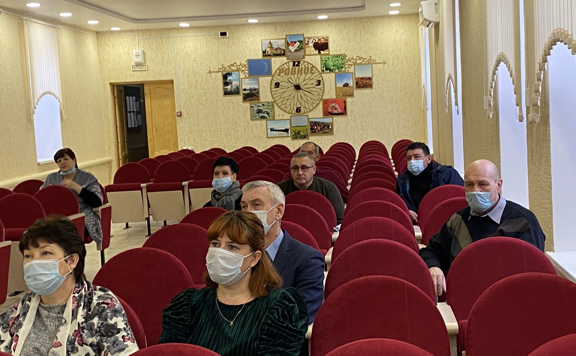 Олег Алексеев посетил Ровенский район Саратовской области и провел встречу с главами поселений