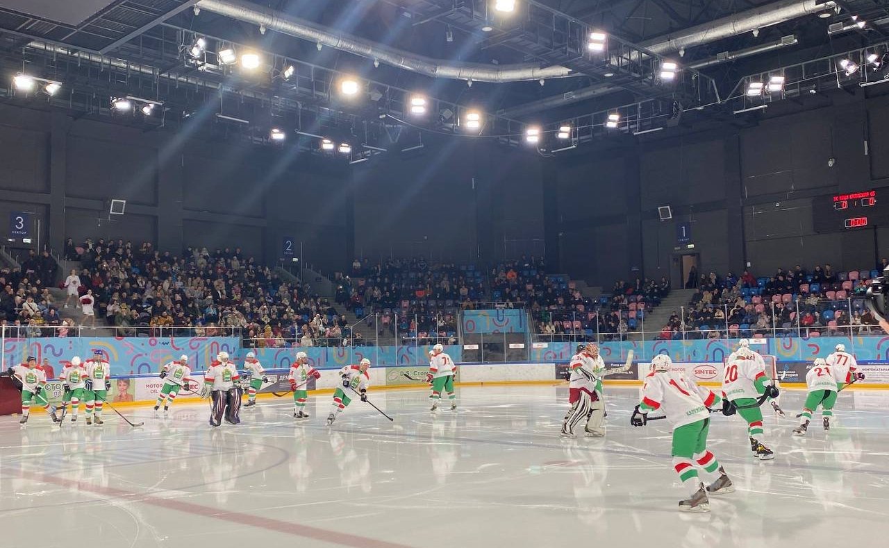 Александр Савин в регионе принял участие открытии хоккейного матча, посвященного 90-летию со дня рождения первого космонавта планеты Юрия Гагарина