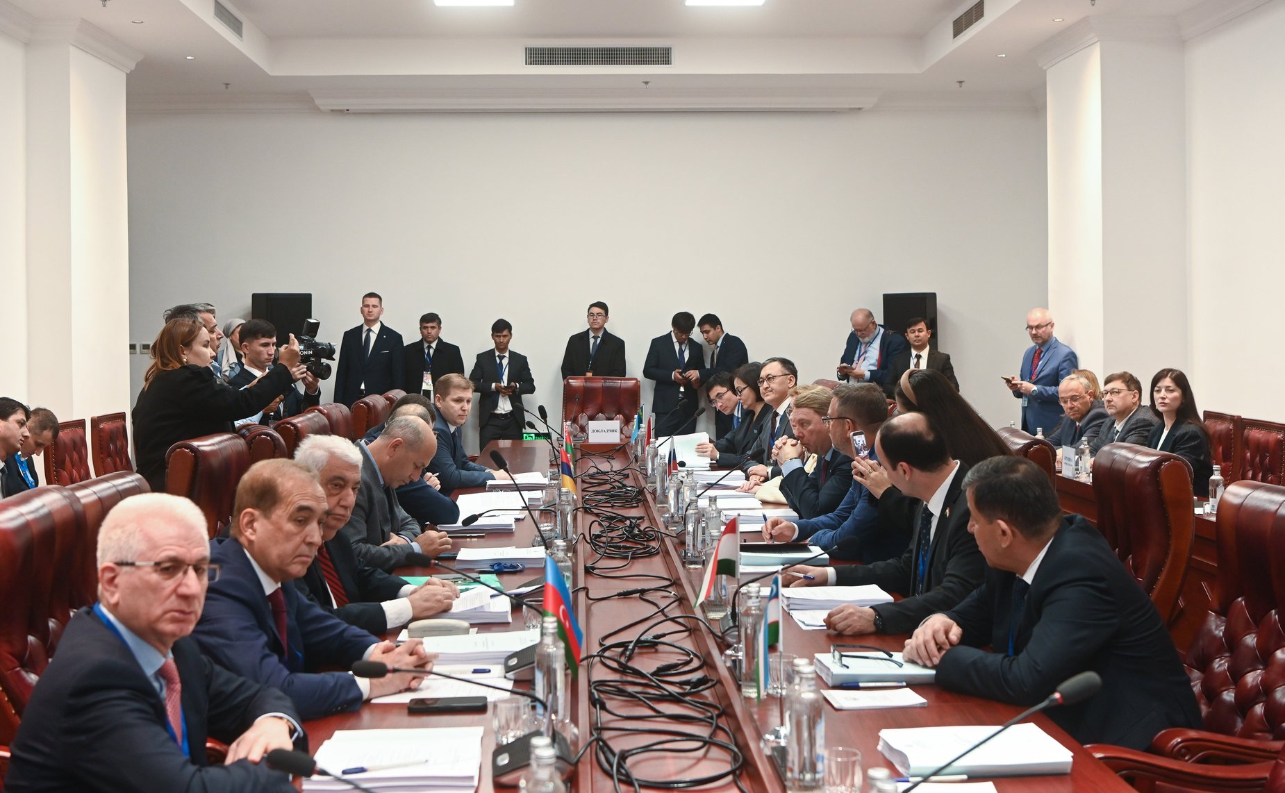 Сенаторы РФ приняли участие в заседании Постоянной комиссии МПА СНГ по правовым вопросам