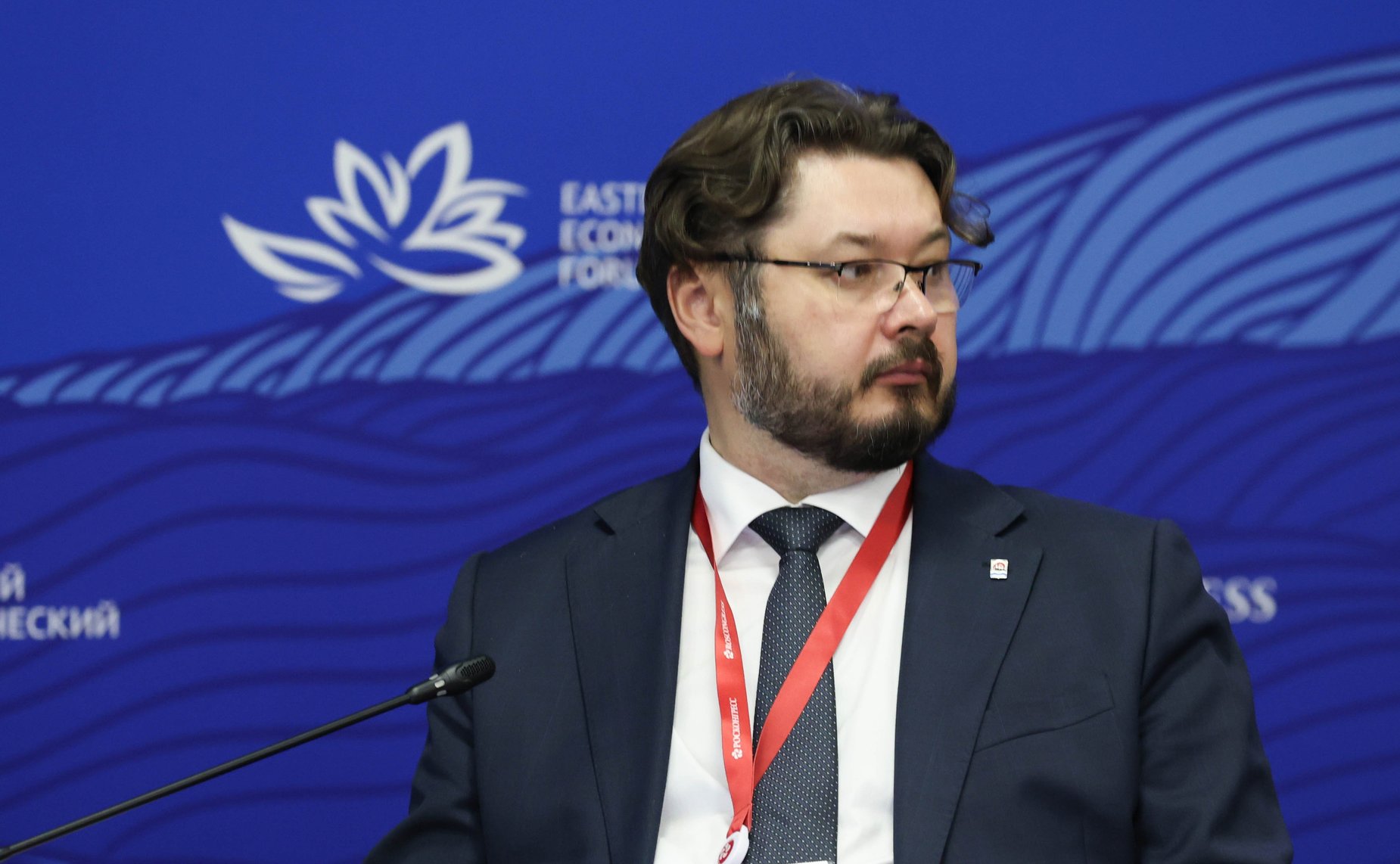 Сессия «Санкции как возможность для развития». Сенаторы принимают участие в VIII Восточном экономическом форуме