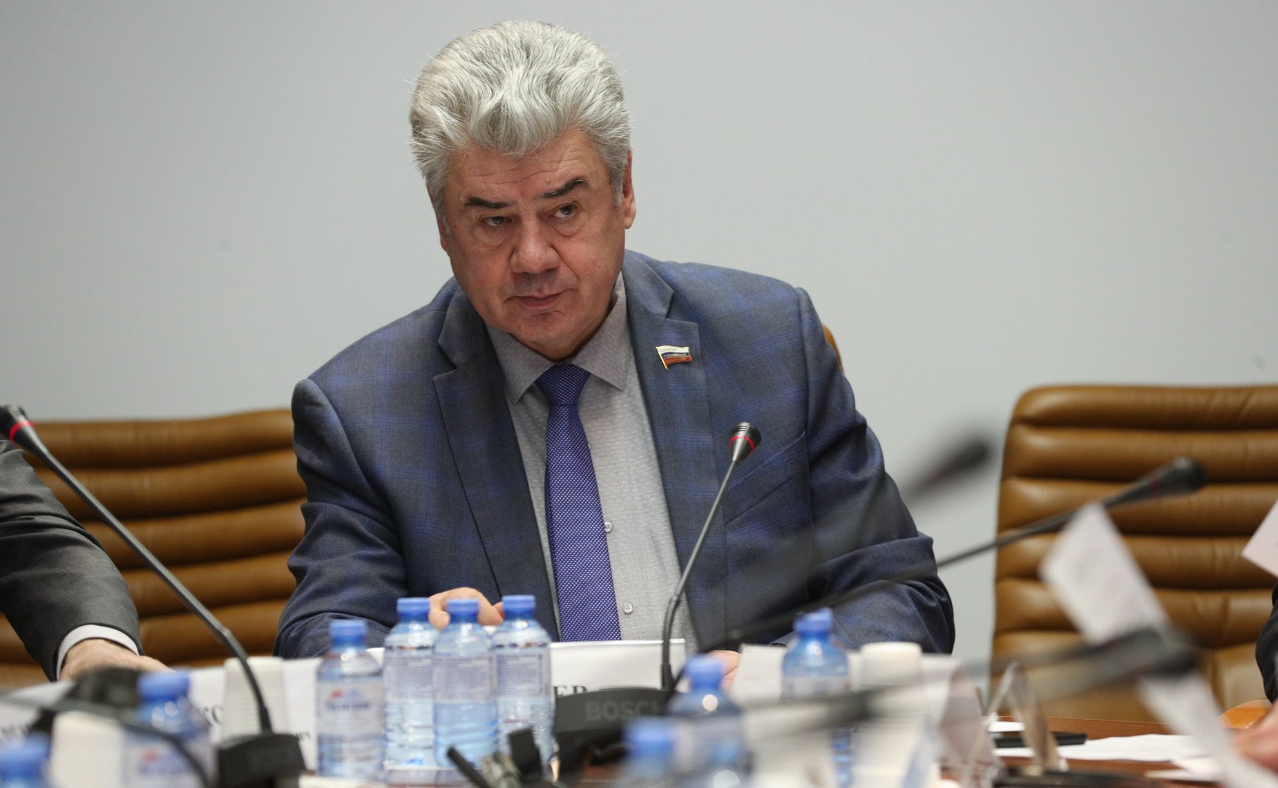 Виктор Бондарев