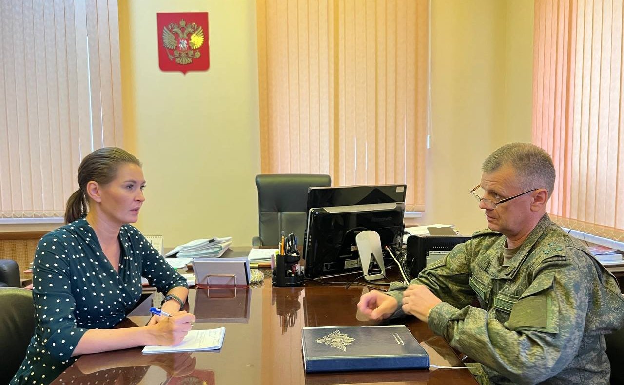 Маргарита Павлова в рамках региональной недели провела рабочую встречу с военным комиссаром Челябинской области Андреем Максуровым