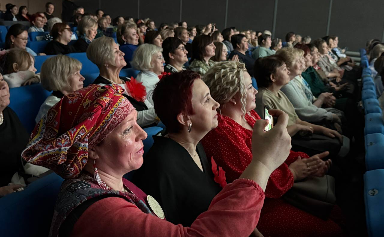 Елена Перминова в рамках работы в регионе приняла участие в губернском собрании «Селянка — 2025»