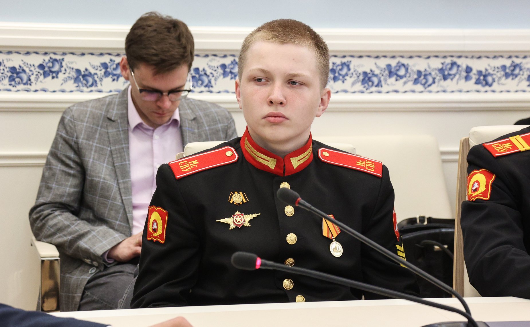 Встреча заместителя Председателя СФ Константина Косачева с воспитанниками Московского суворовского военного училища — участниками Парада Победы на Красной площади 2024 года