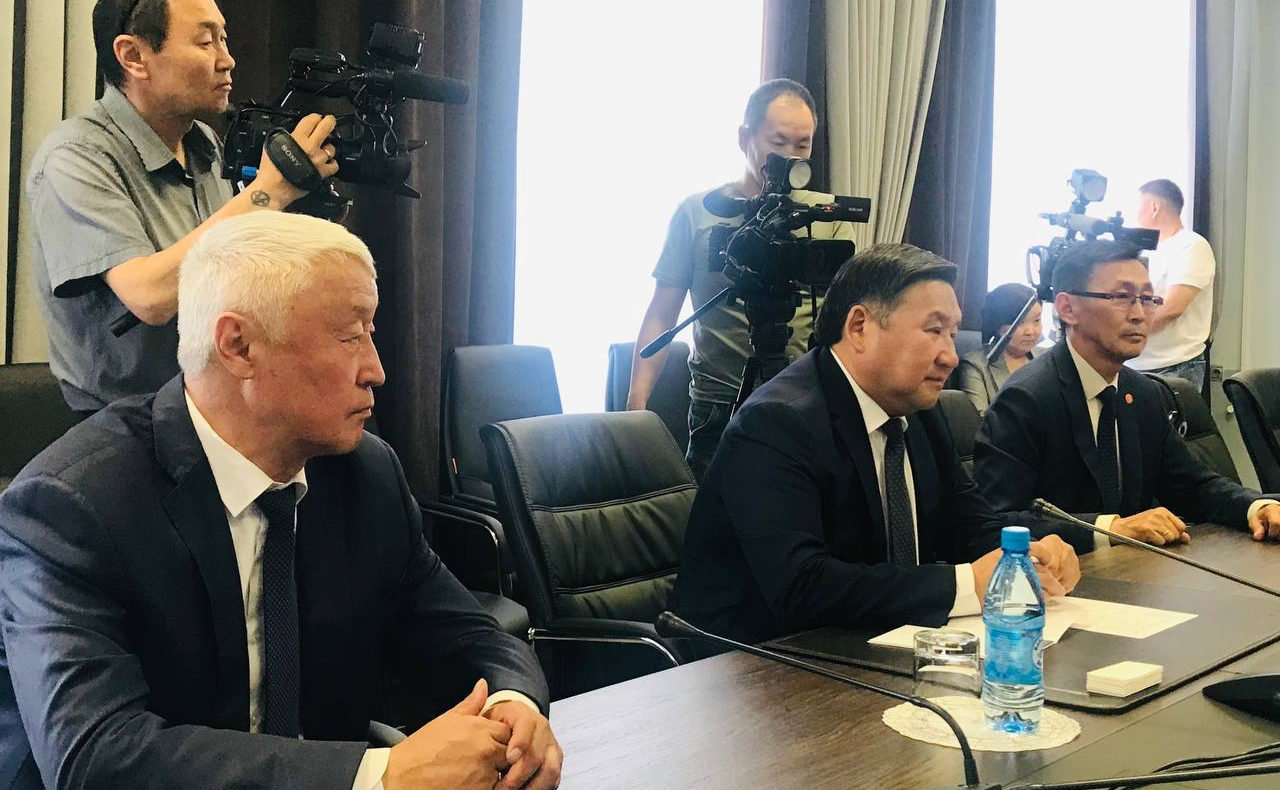 Комитет СФ по социальной политике провел в Республике Тыва выездное совещание с участием главы региона Владислава Ховалыга, представителей федеральных и региональных органов исполнительной власти