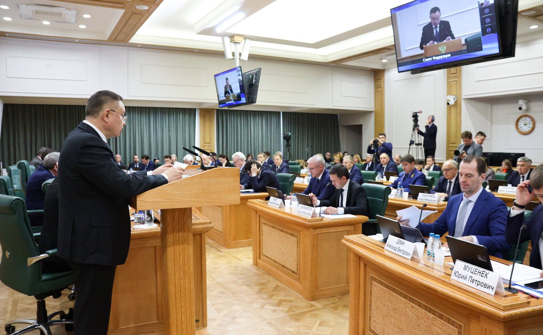 Заседание Совета по вопросам жилищного строительства и содействию развитию жилищно-коммунального комплекса при Совете Федерации