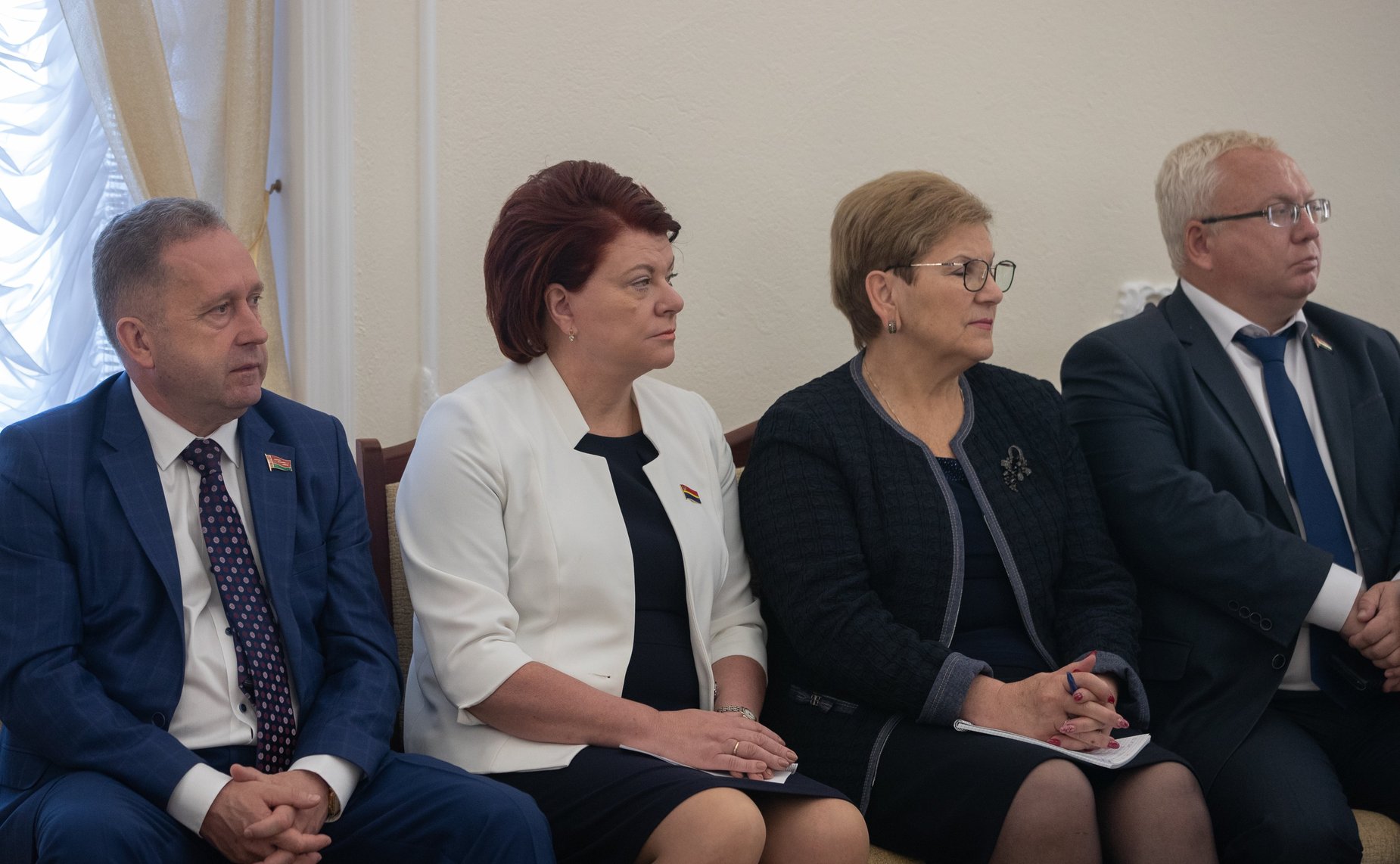 В. Матвиенко и М. Мясникович провели совместную встречу с руководителями субъектов России и Беларуси