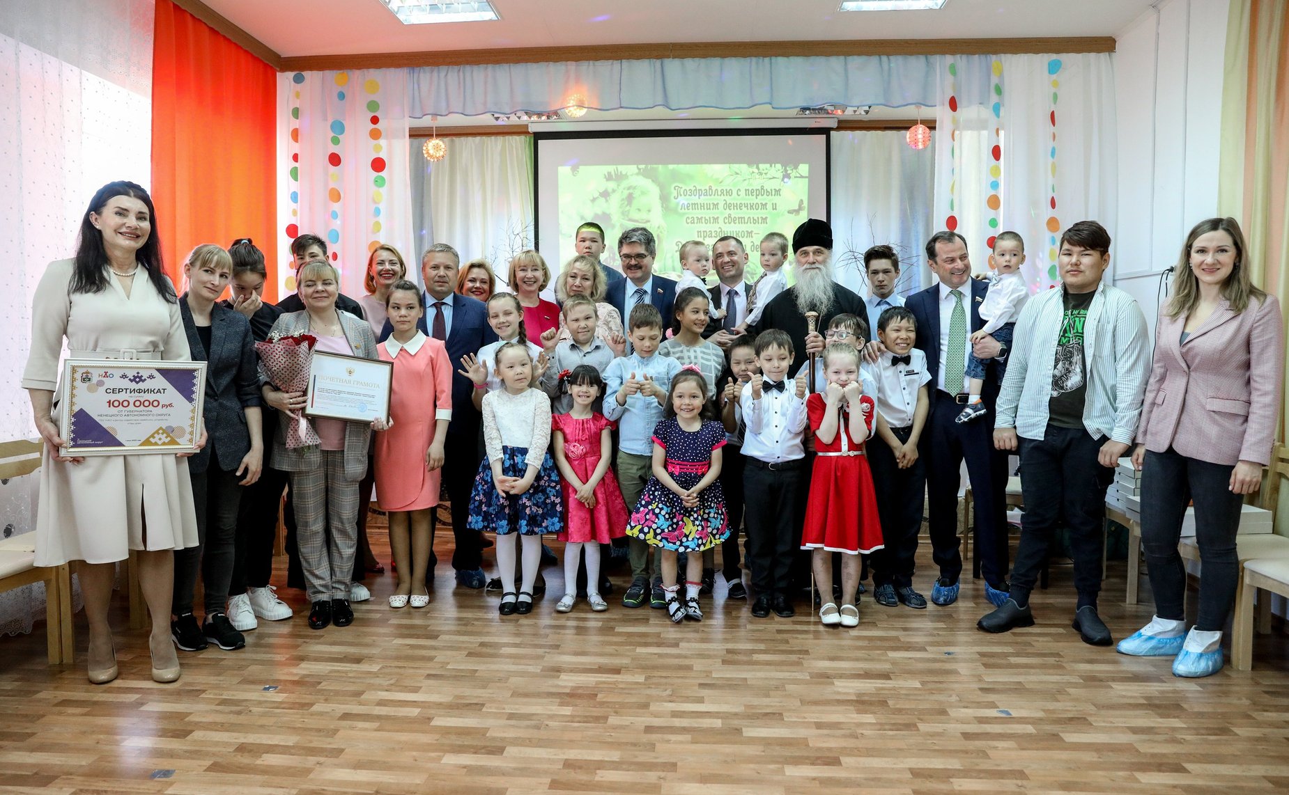 Сенаторы посетили в Нарьян-Маре учреждение для детей-сирот и детей, оставшихся без попечения родителей