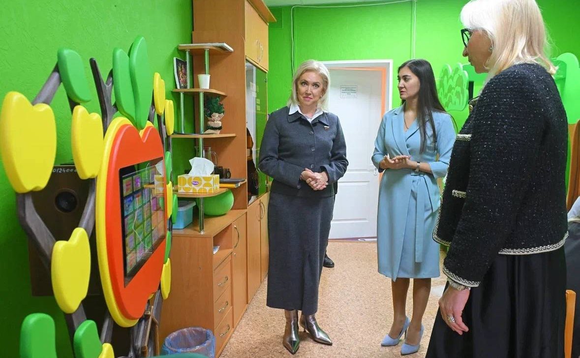 Светлана Кириллова посетила социальные объекты в Омской области