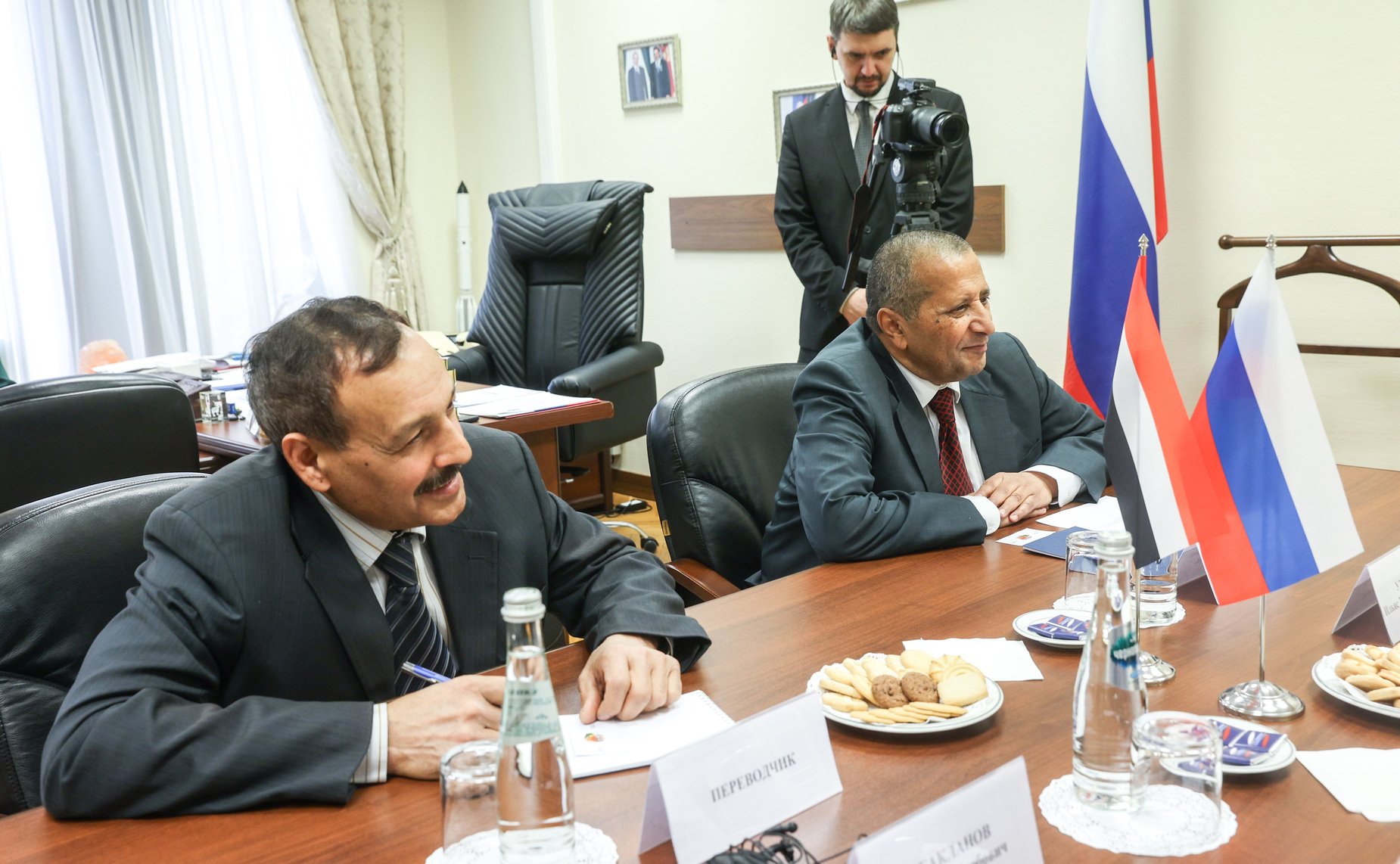 Ильяс Умаханов провел встречу с Чрезвычайным и Полномочным Послом Йеменской Республики в Российской Федерации