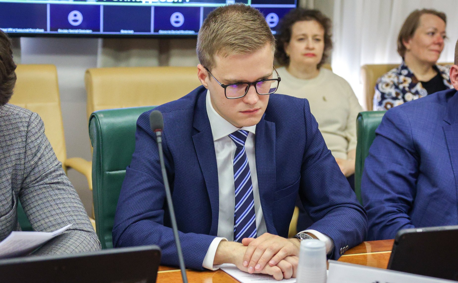 Круглый стол Комитета СФ по конституционному законодательству и государственного строительства «Ответственность за воспрепятствование профессиональной деятельности адвоката как гарантия реализации принципа состязательности и равноправия сторон»