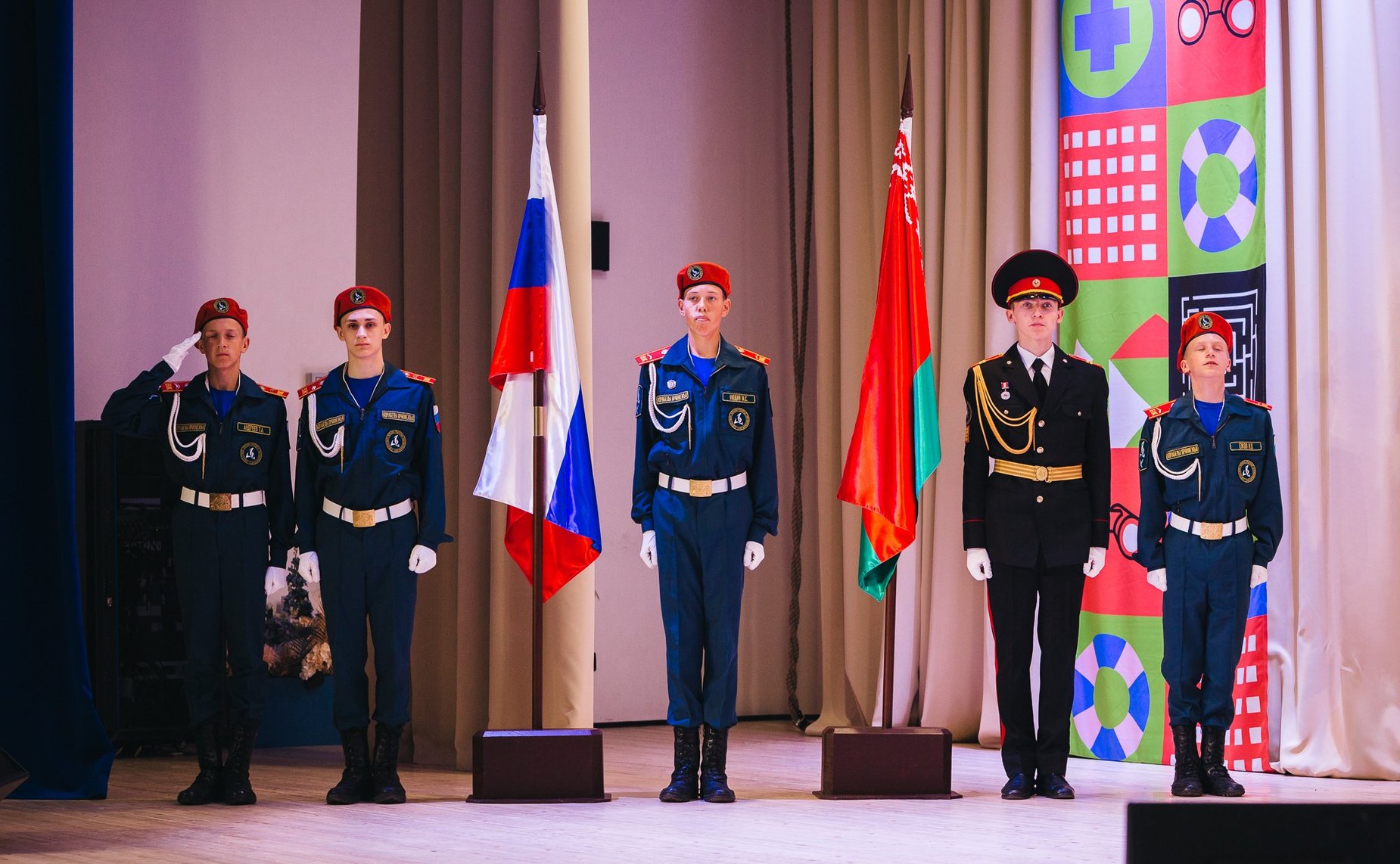 В Вологодской области на базе Образовательного центра – кадетской школы «Корабелы Прионежья» торжественно открылась каникулярная профориентационная школа «За безопасность!»