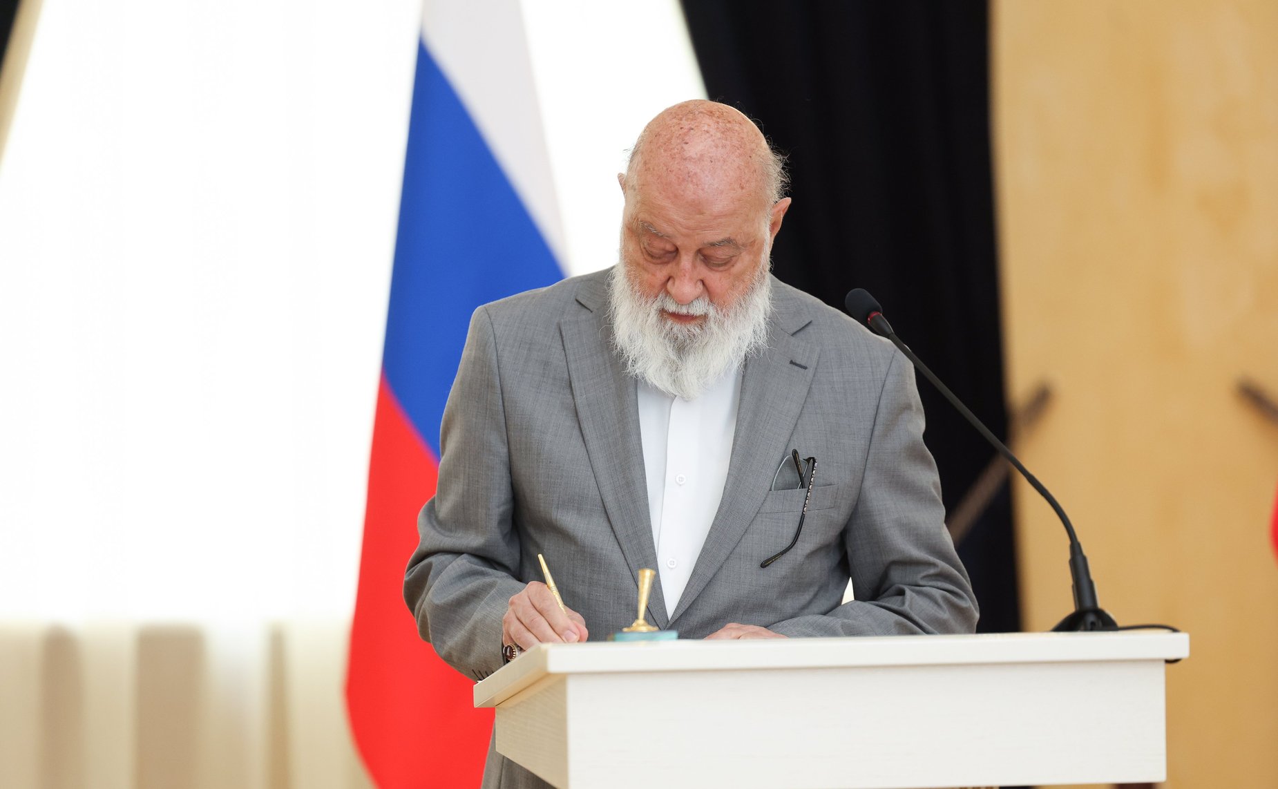 Церемония визирования заявления участников Парламентского движения столиц стран БРИКС