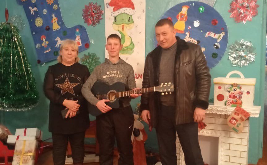 Баир Жамсуев принял участие в благотворительной акции «Ёлка желаний»