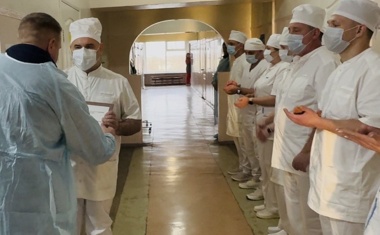 Игорь Кастюкевич посетил военный госпиталь, расположенный в одном из населенных пунктов региона