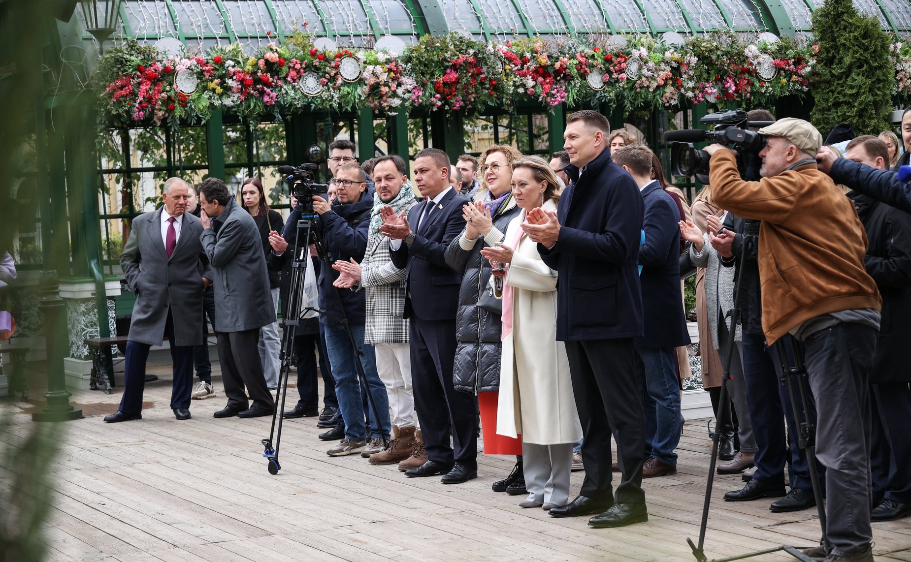 Сенаторы РФ открыли ярмарку фермерской продукции в Москве