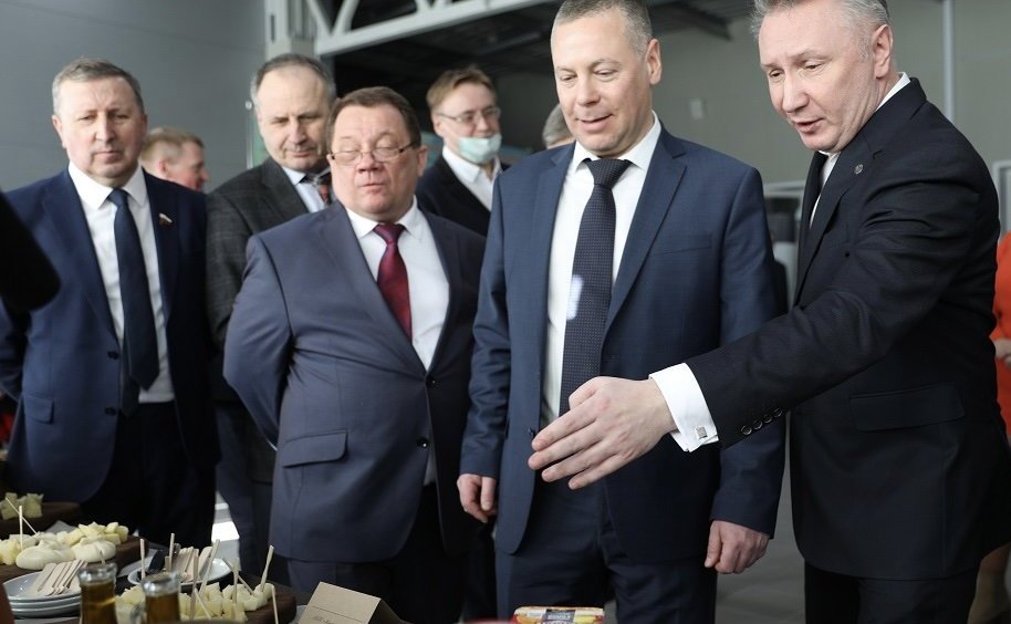 Сергей Березкин принял участие в церемонии открытия нового животноводческого комплекса «Красный маяк», расположенного в Ростовском районе