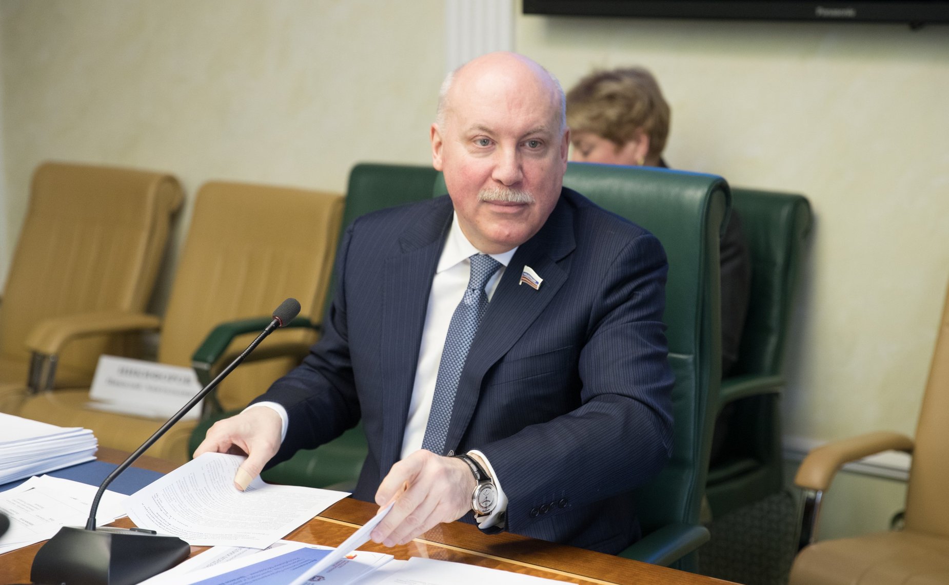 Д. Мезенцев