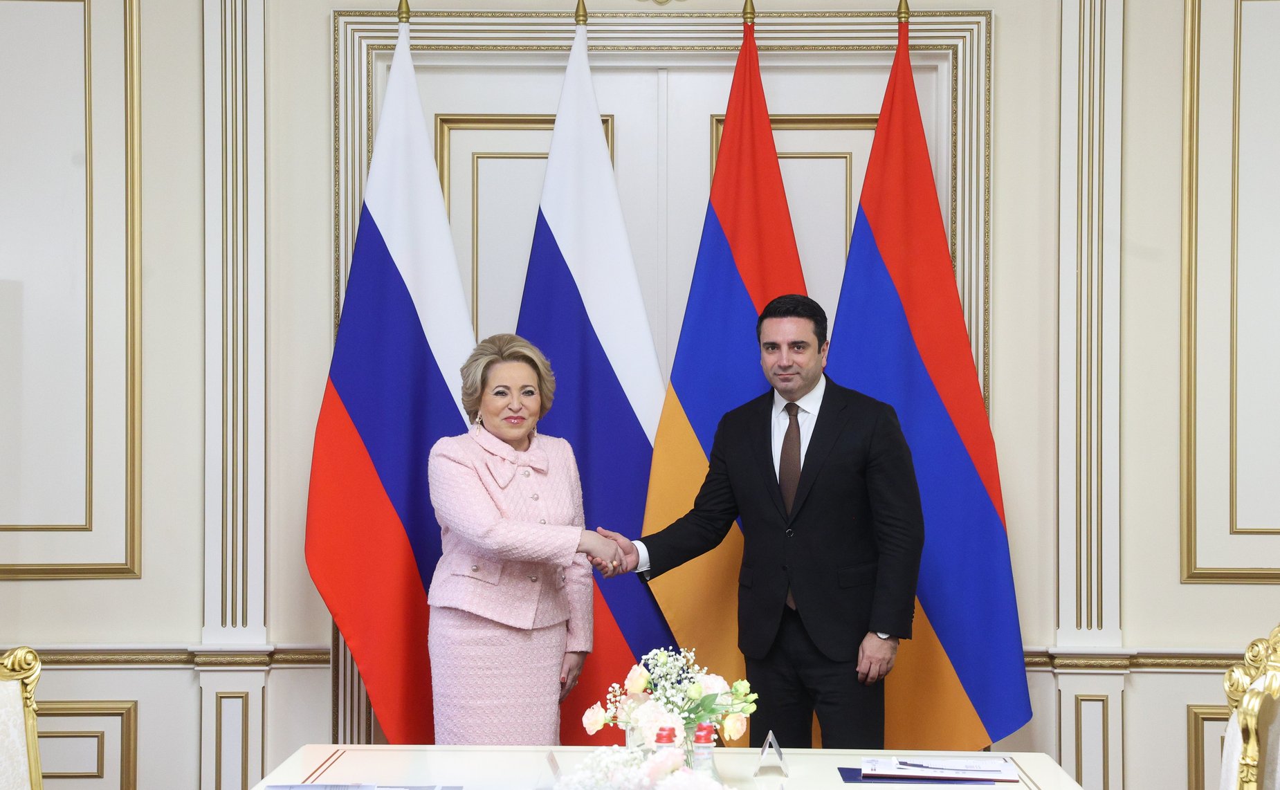 Встреча делегации Совета Федерации с Председателем Национального Собрания Республики Армения Аленом Симоняном