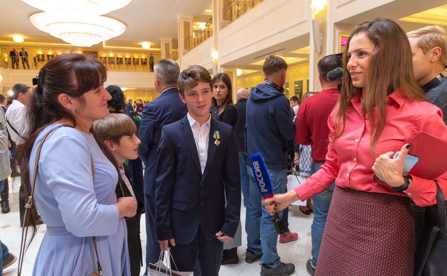 Торжественная церемония награждения детей и подростков, проявивших личное мужество в экстремальных ситуациях и спасших человеческие жизни