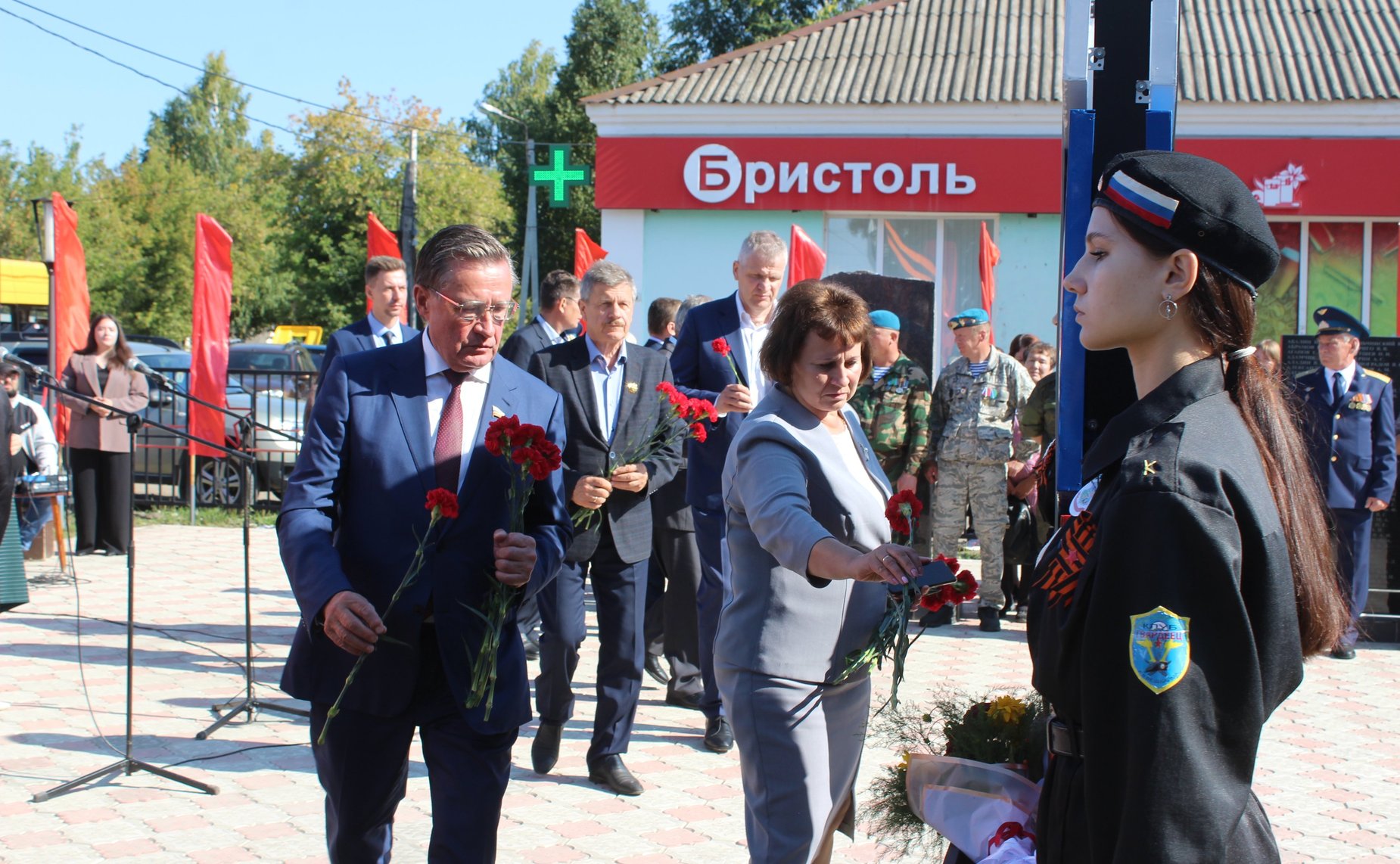 Сергей Рябухин принял участие в патриотических мероприятиях, посвященных открытию аллеи Славы Героев СВО