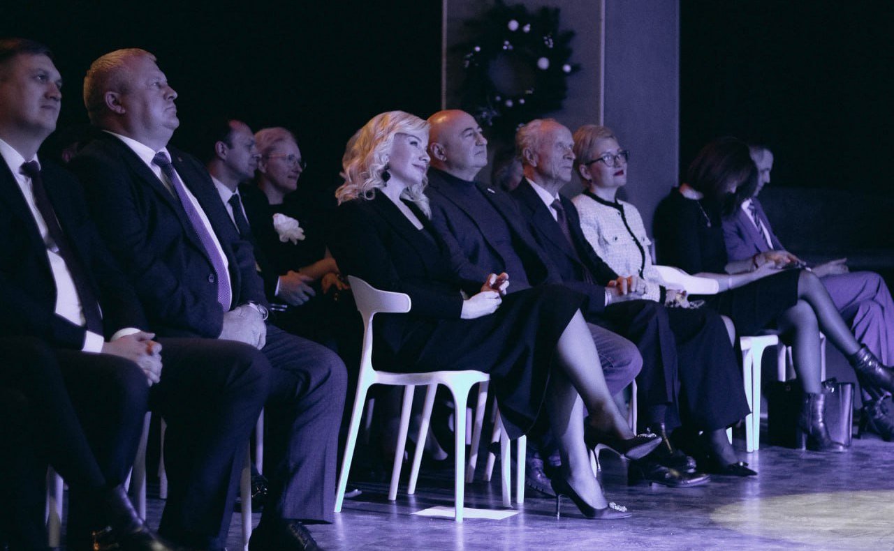 Александр Вайнберг наградил юристов года