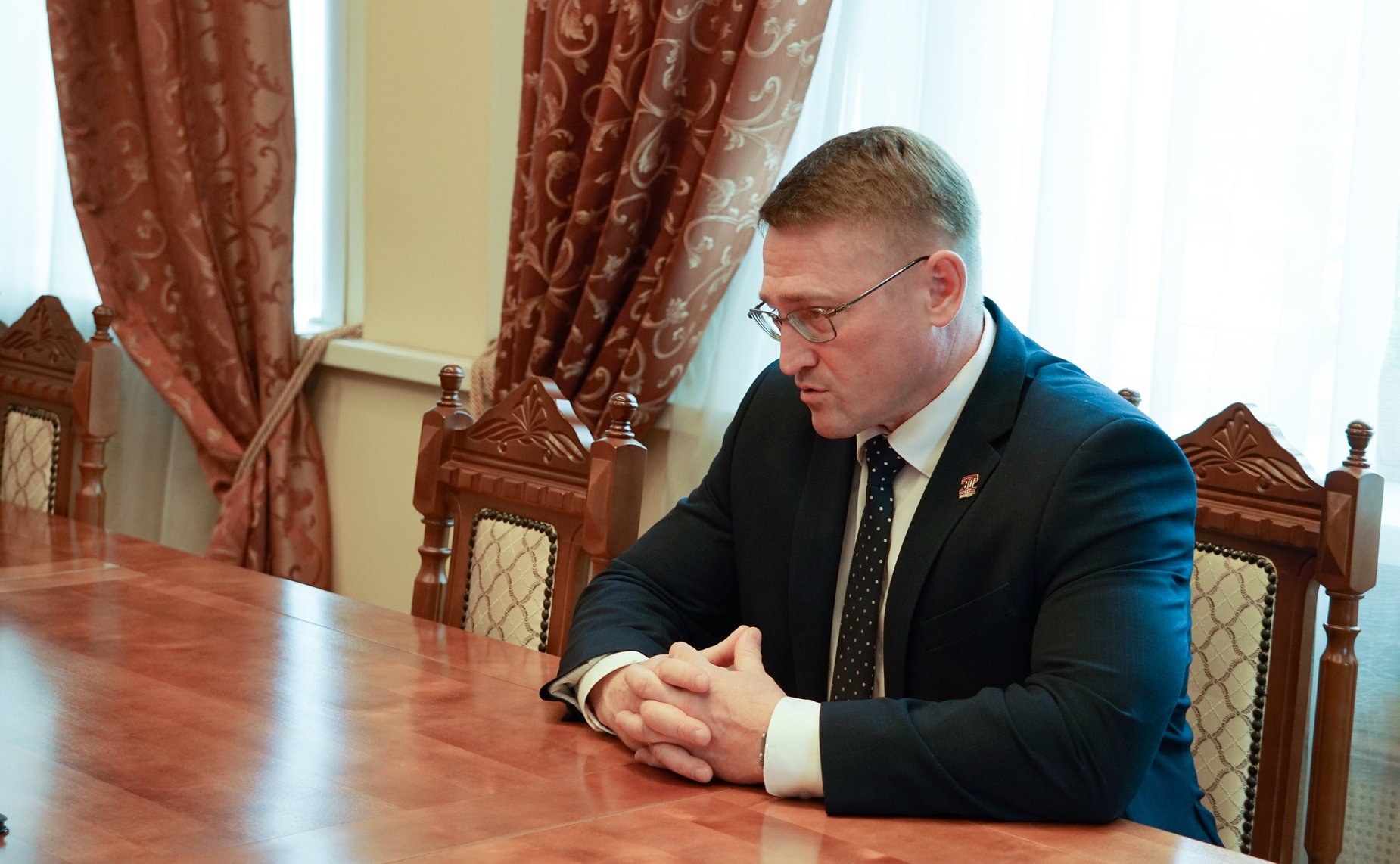 Андрей Клишас и Наталья Кувшинова встретились с председателем Алтайского краевого суда Эдуардом Ермаковым