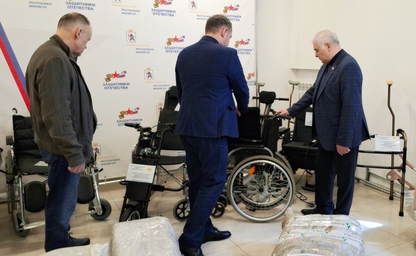 Сергей Мартынов провел встречу с руководителем регионального филиала фонда «Защитники Отечества»