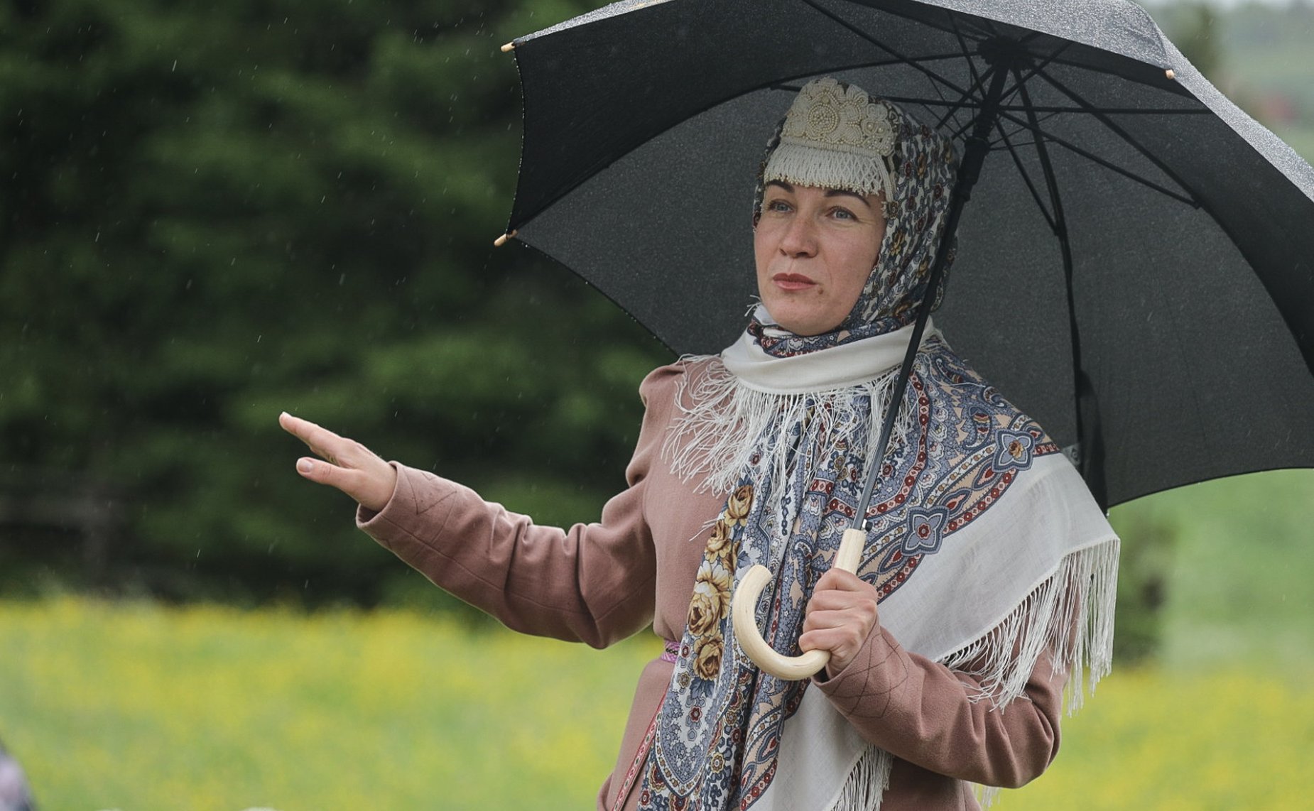 Сенаторы посетили музей деревянного зодчества «Малые Корелы»