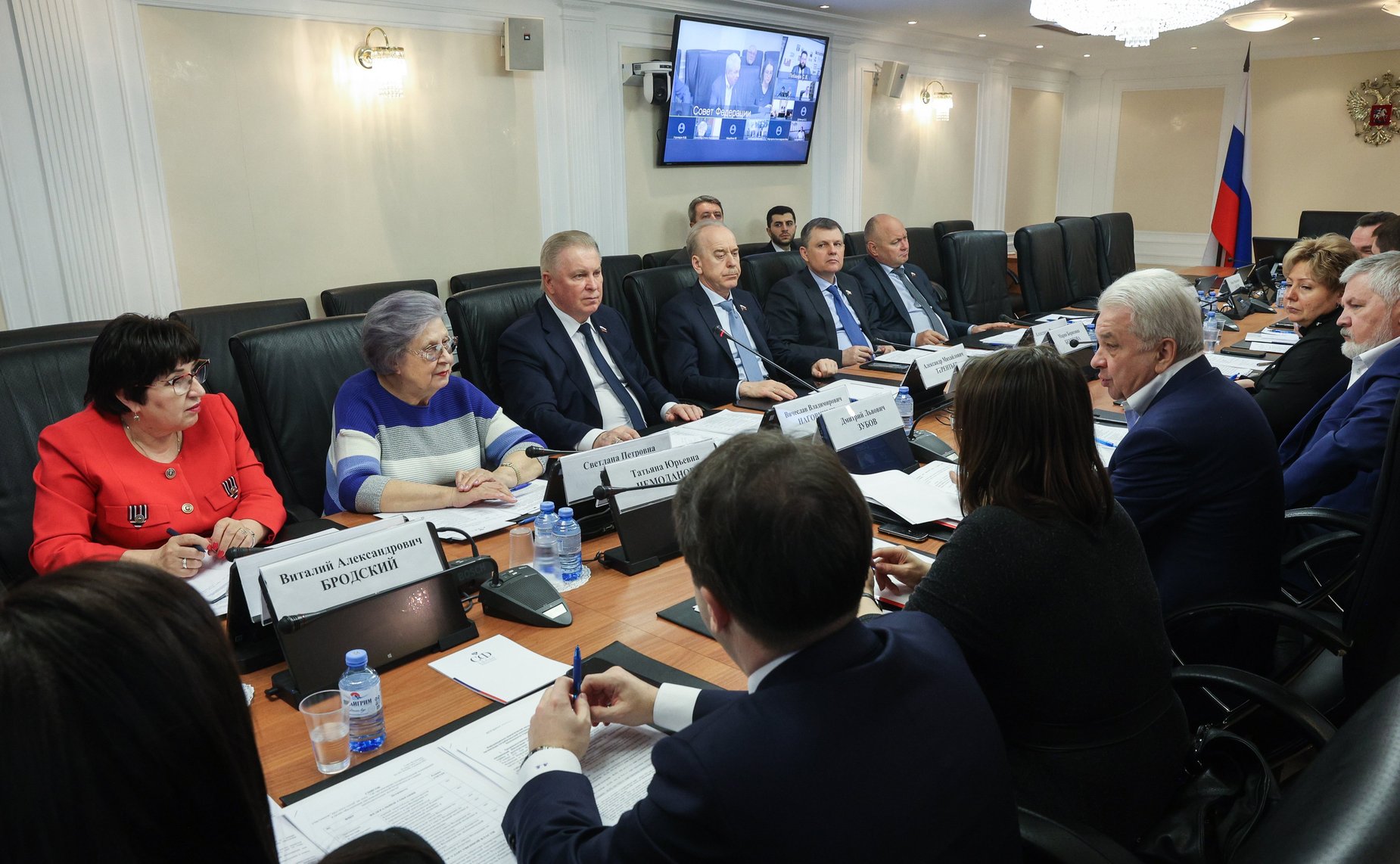 Круглый стол Комитета СФ по Регламенту и организации парламентской деятельности совместно с Комитетом СФ по аграрно-продовольственной политике и природопользованию