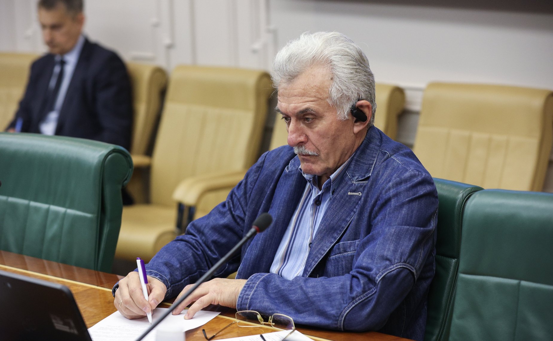 Круглый стол Комитета Совета Федерации по экономической политике на тему «О мерах по развитию использования электротранспортных средств и созданию необходимой инфраструктуры»