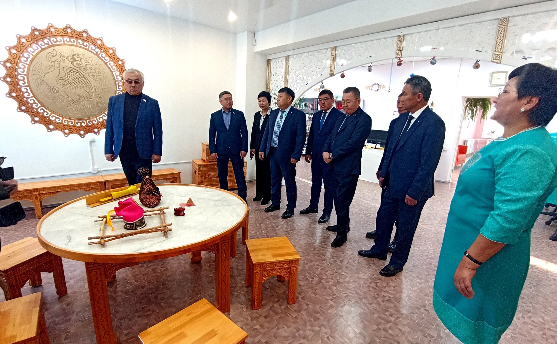 Баир Жамсуев в ходе рабочей поездки в регион посетил городское поселение «Могойтуй» и село Хара-Шибирь Могойтуйского района