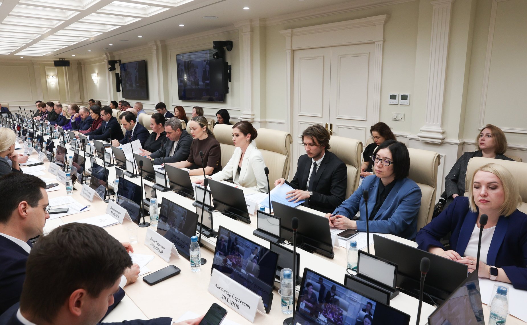 Совещание Комитета Совета Федерации по Регламенту и организации парламентской деятельности на тему «Социализация и последующее трудоустройство участников СВО в сфере ИТ»