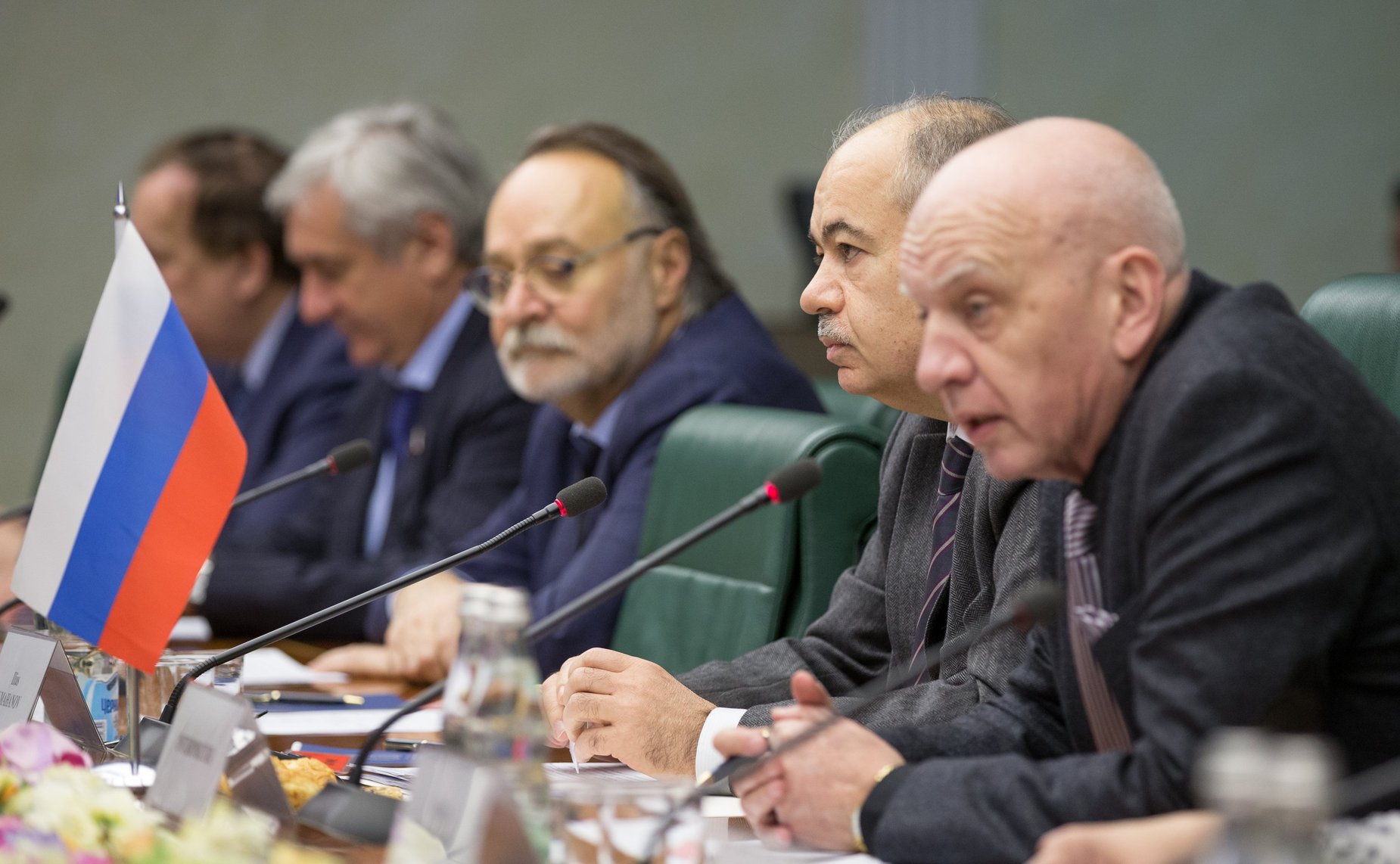 И. Умаханов провел встречу с парламентской делегацией Королевства Саудовская Аравия