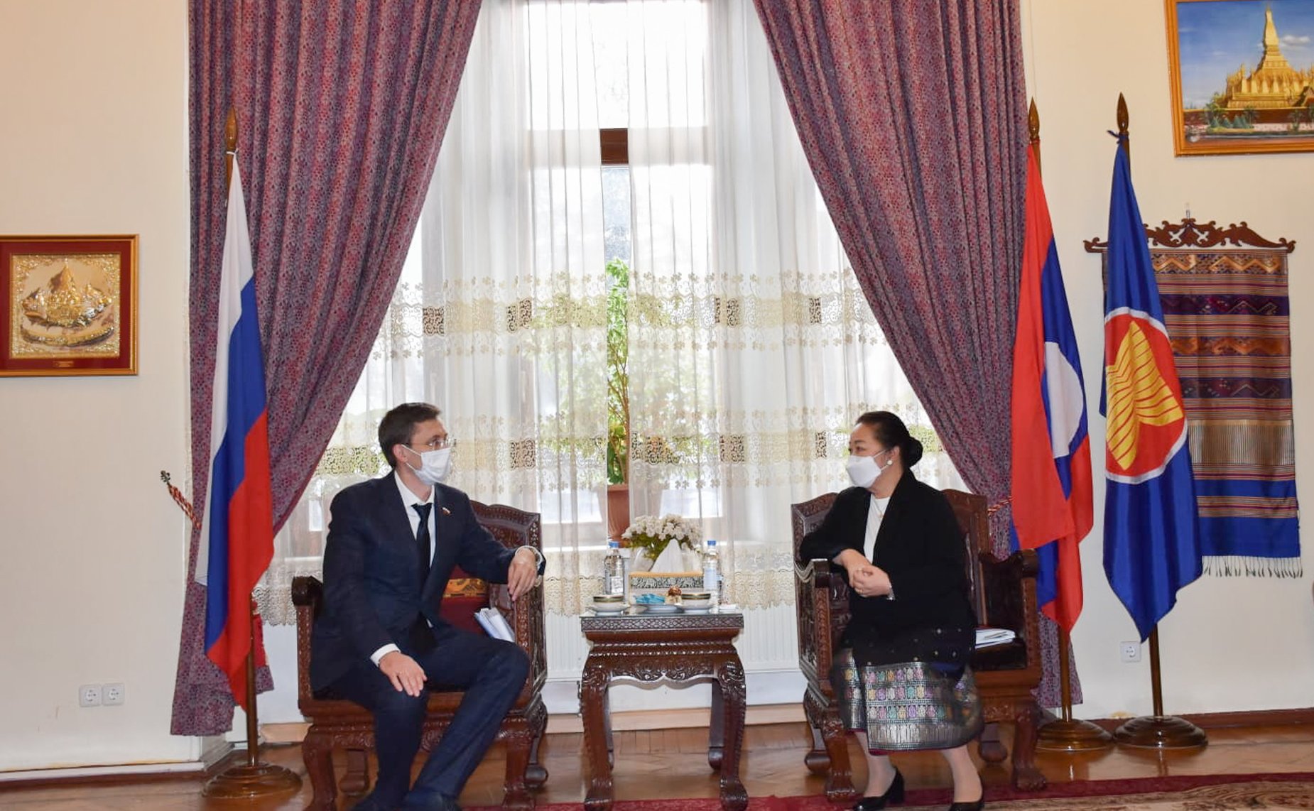 Встреча сенаторов РФ с Чрезвычайным и Полномочным Послом Лаоса в Российской Федерации