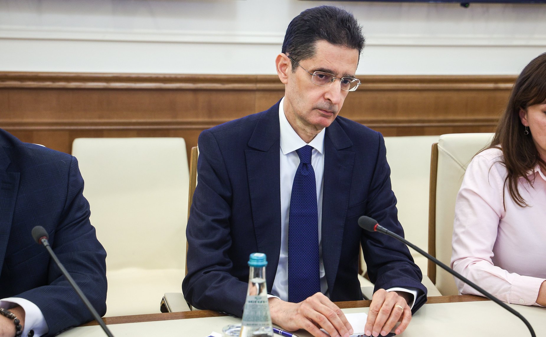 Александр Двойных провел встречу с Чрезвычайным и Полномочным Послом Королевства Марокко в Российской Федерации Лотфи Бушаарой