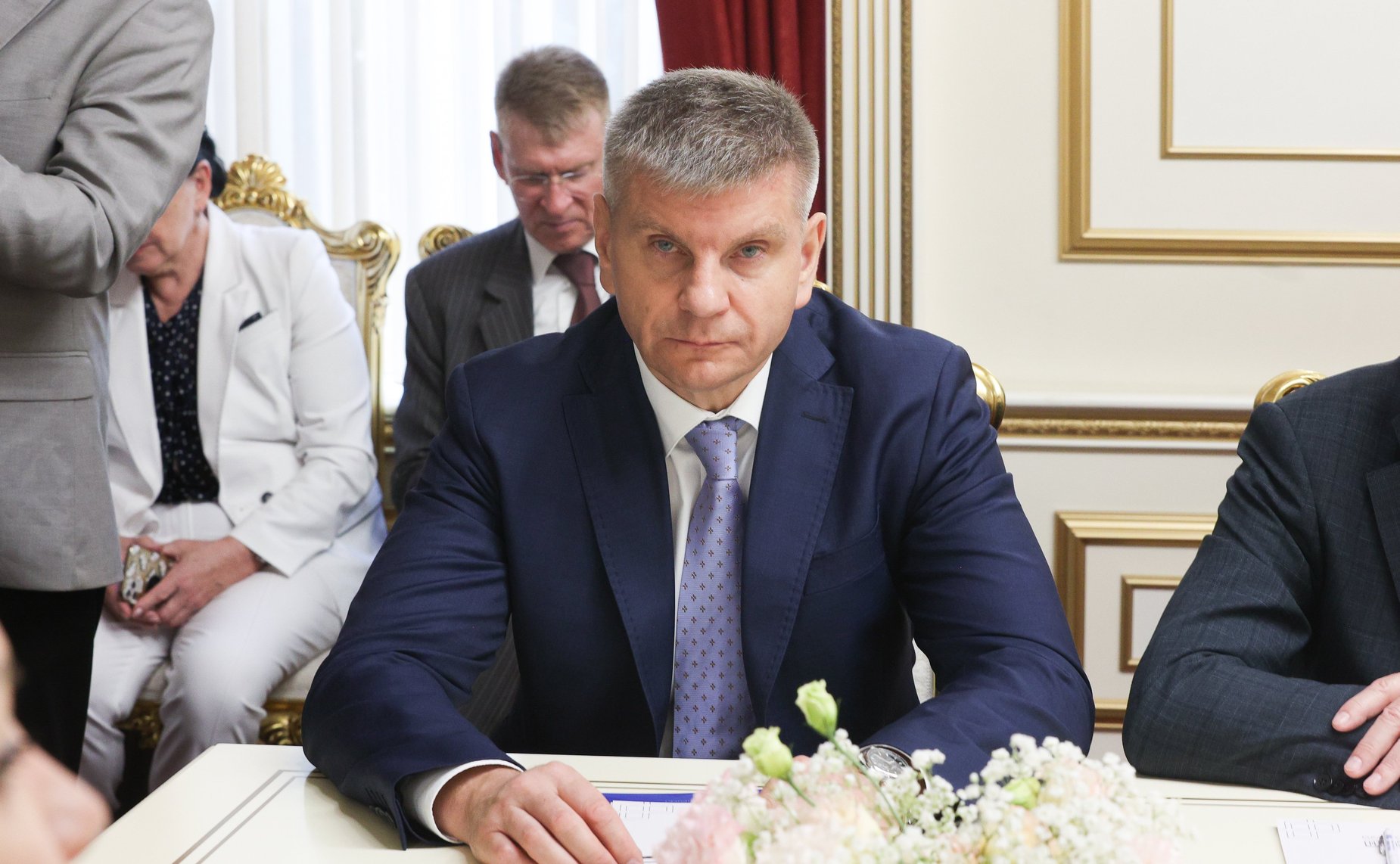 Геннадий Голов