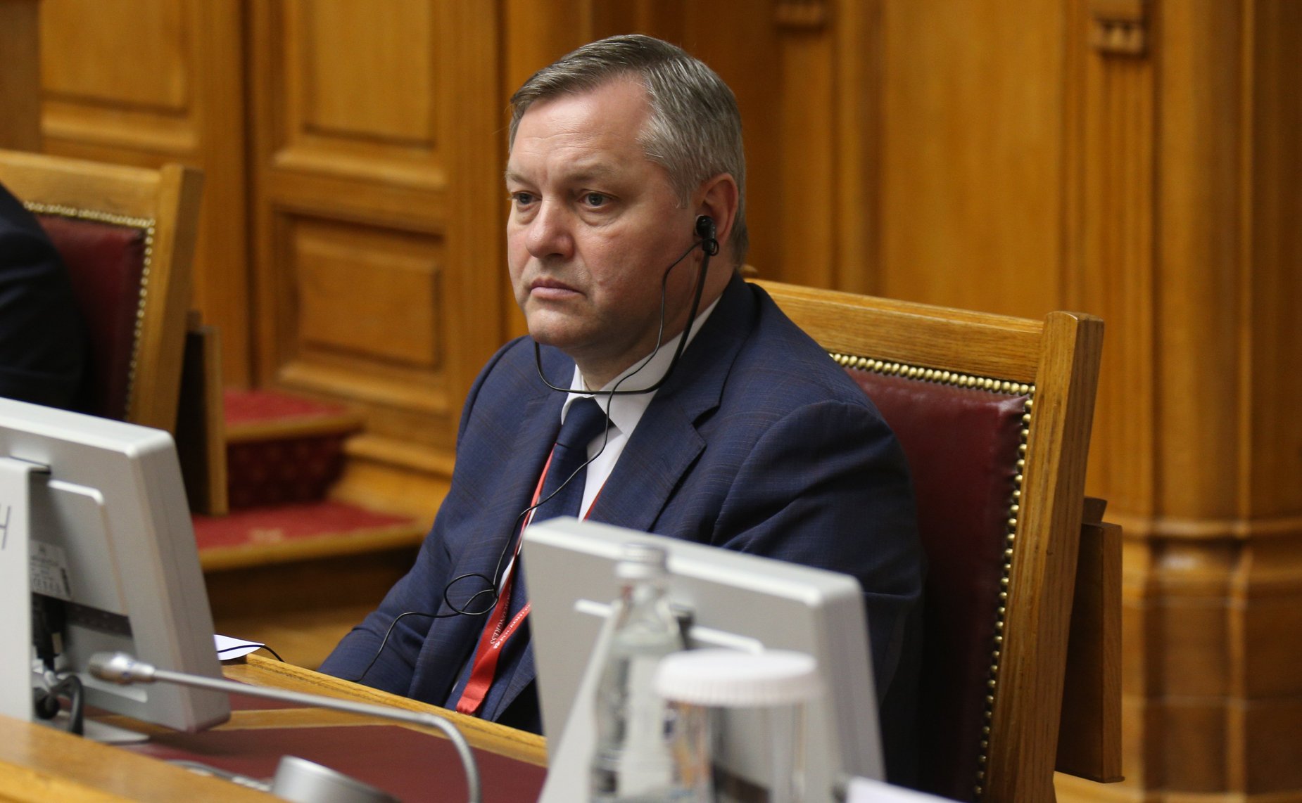 Пленарное заседание IX Невского международного экологического конгресса «Экология планеты — устойчивое развитие»