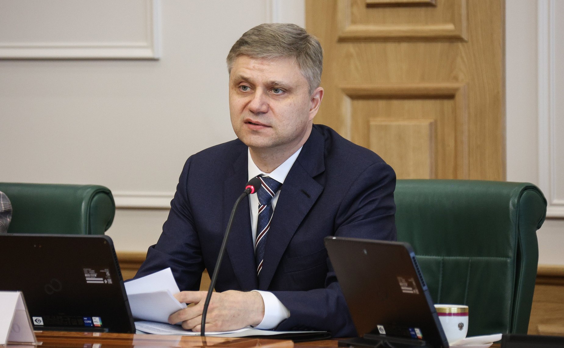 Олег Белозеров