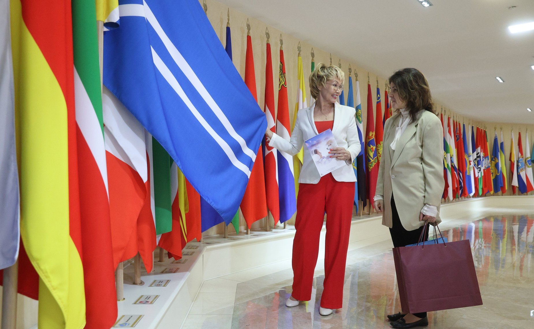 Дина Оюн приняла участие в церемонии вручения спецприза 2 международного буддийского кинофестиваля