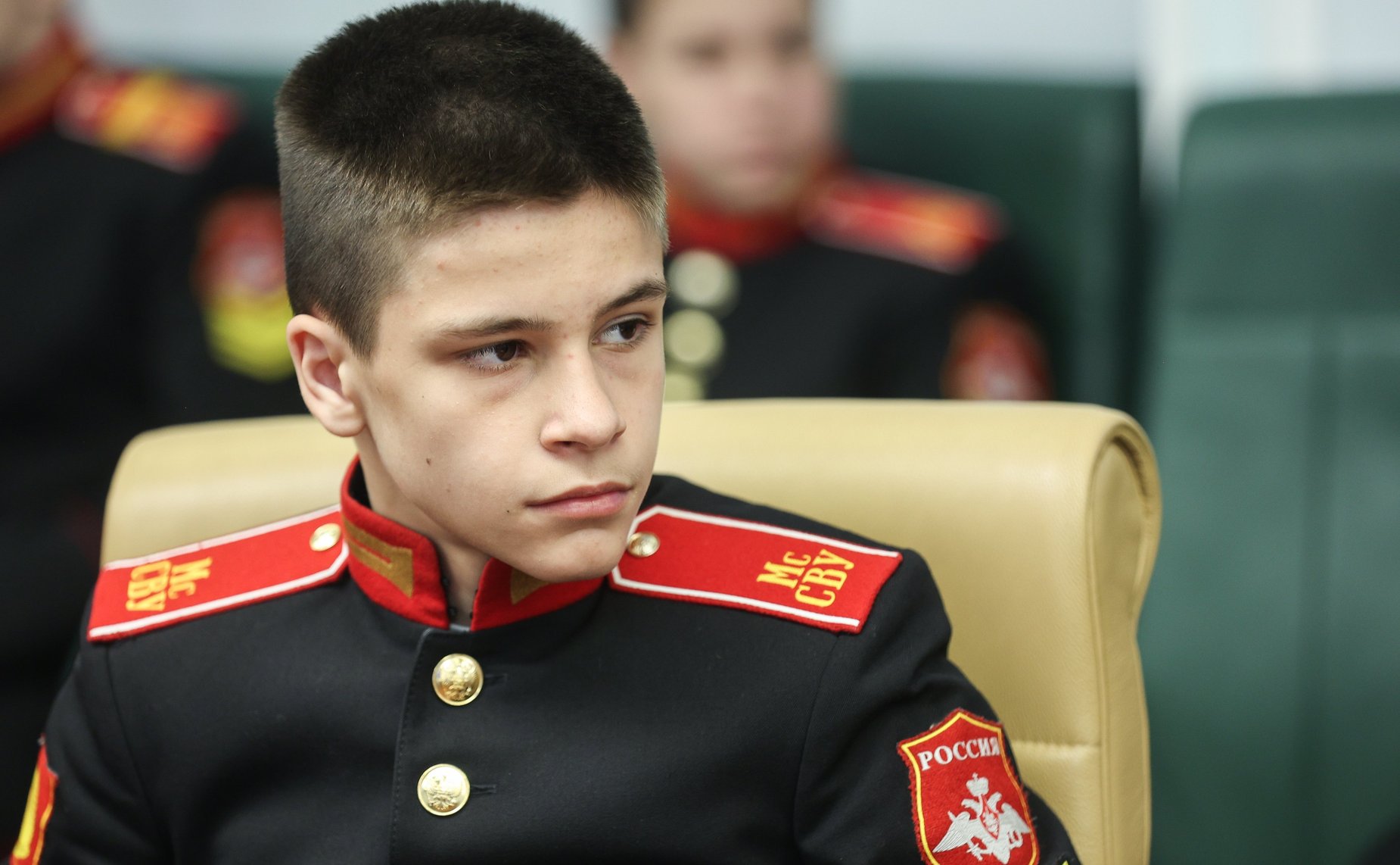 Встреча сенатора РФ Дмитрия Перминова с учащимися Суворовского училища