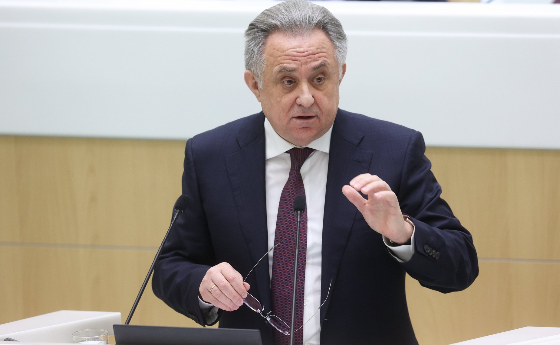 Виталий Мутко