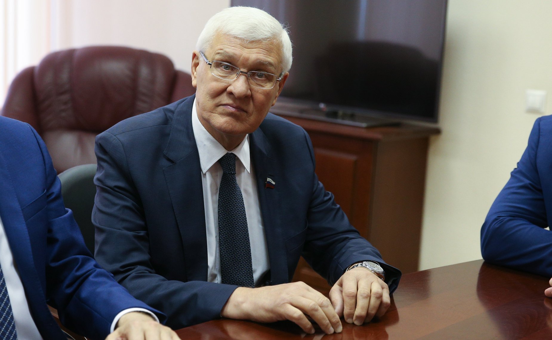 Встреча председателя Комитета СФ по аграрно-продовольственной политике и природопользованию с Губернатором Иркутской области