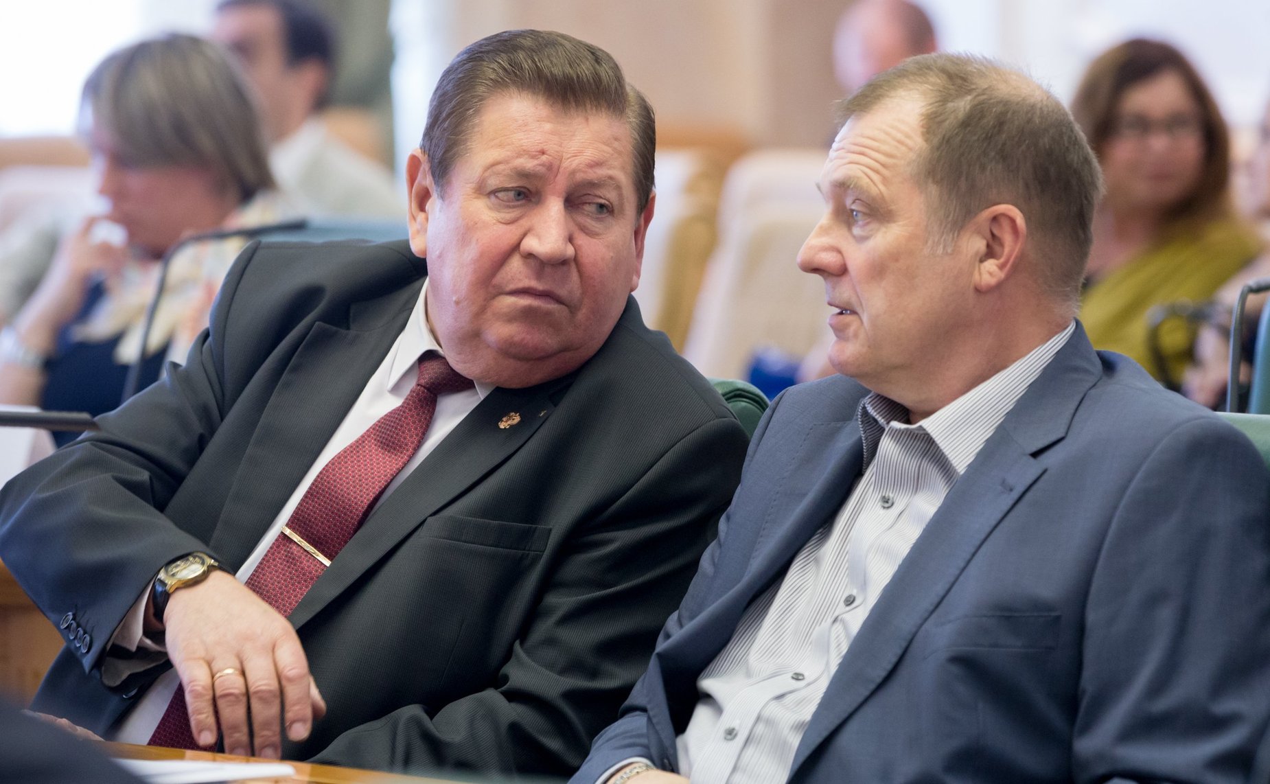 В. Литюшкин и С. Катанандов