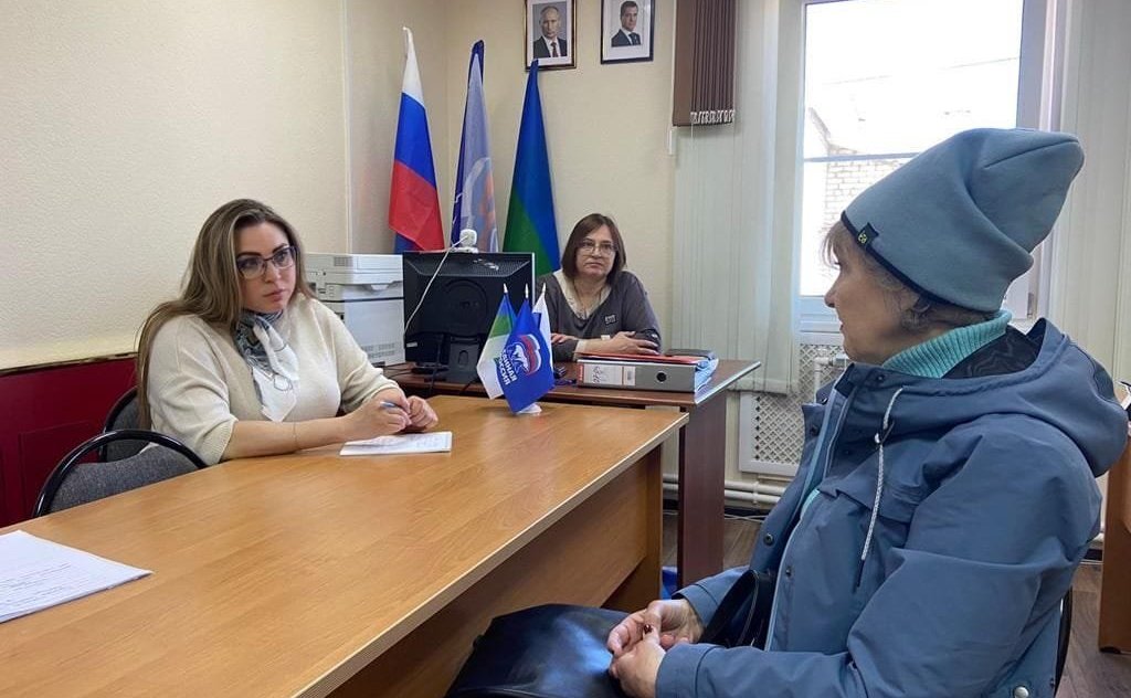 Елена Шумилова в рамках поездки в регион провела прием граждан