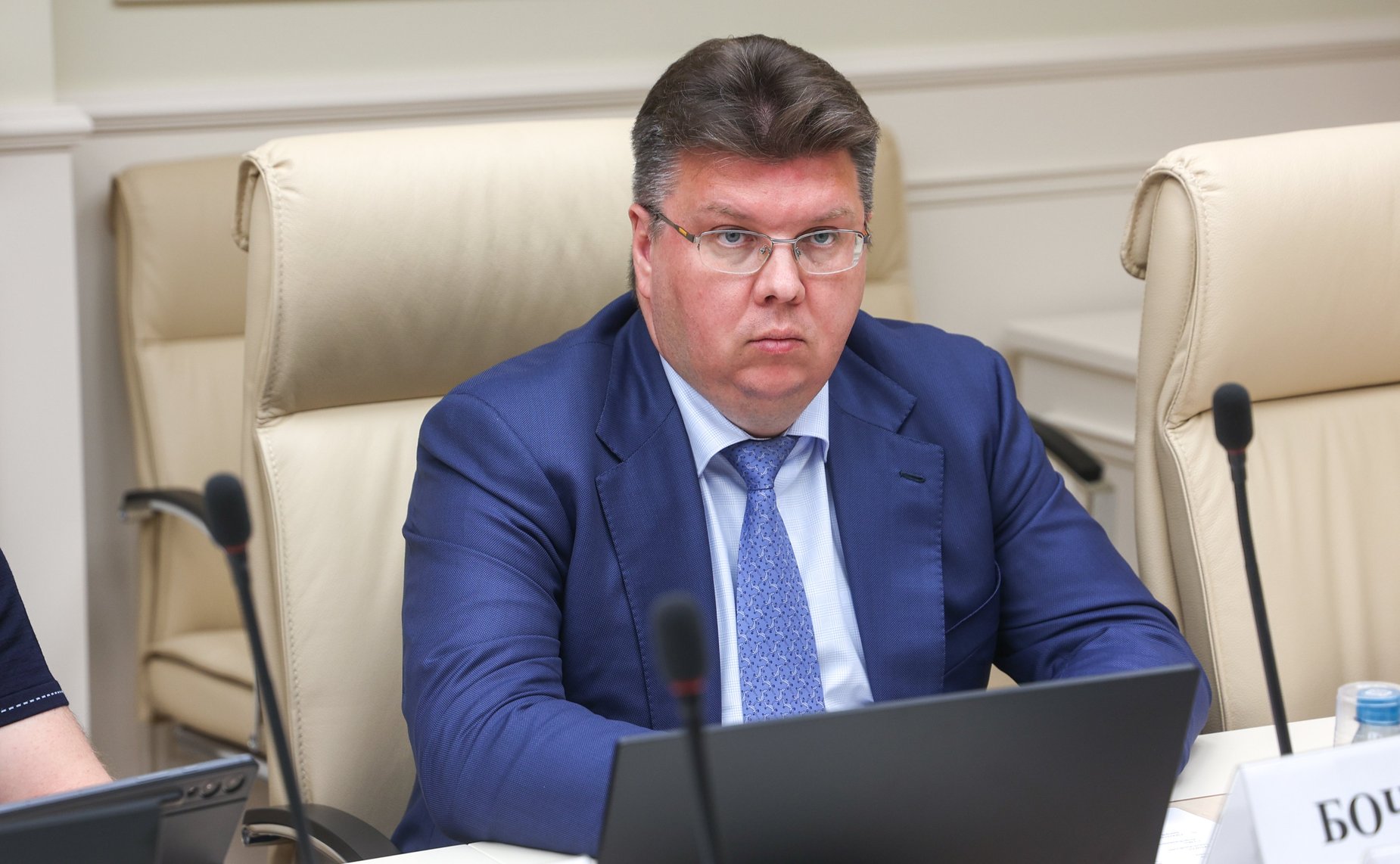 Круглый стол Комитета Совета Федерации по экономической политике совместно с Комитетом Совета Федерации по науке, образованию и культуре «Проблемы реализации национального проекта «Беспилотные авиационные системы». Подготовка кадров»