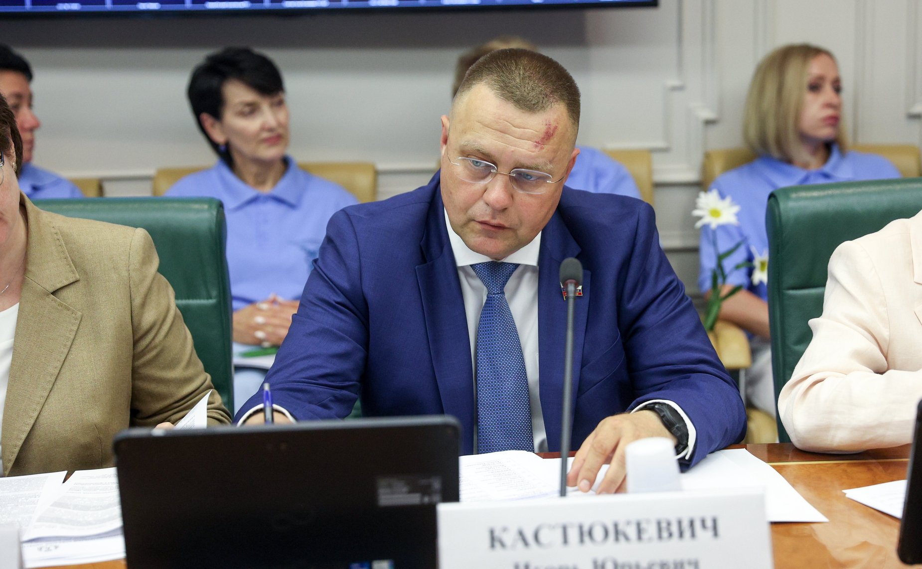 Круглый стол на тему «Актуальные вопросы развития семейного предпринимательства России. Опыт регионов»